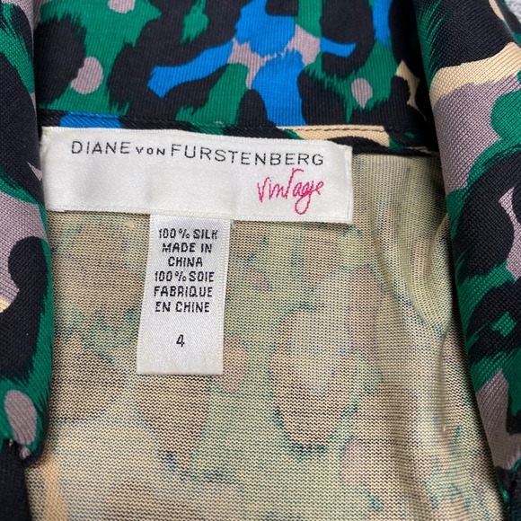 Diane von Furstenberg Vintage Silk Wrap Dress Green Blue Leopard Print Size 4 - Picture 4 of 12